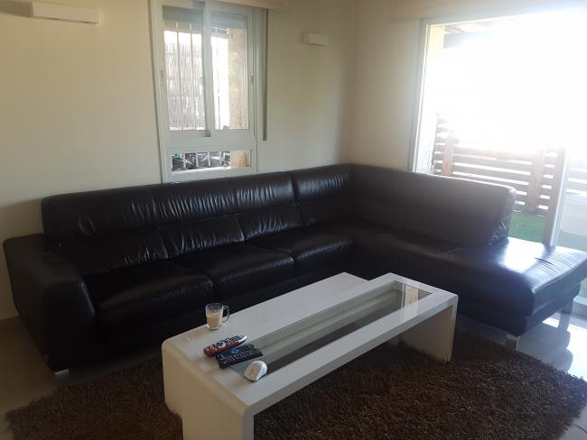 ספות בצבע וונגה .... איזה צבעים יתאימו לסלון (ל"ת)