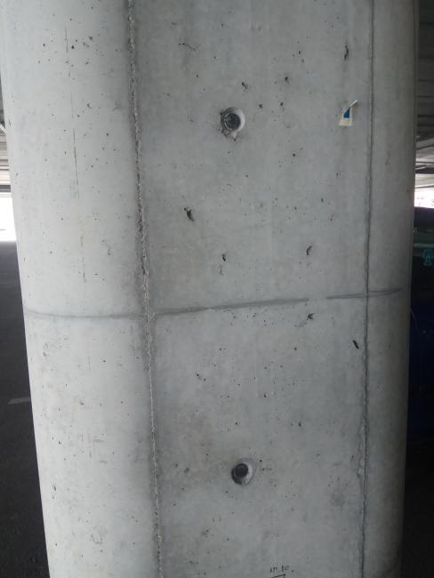 חורים בעמודים קונסטרוקטיביים