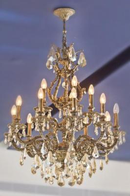 נברשות ותאורת שונבק