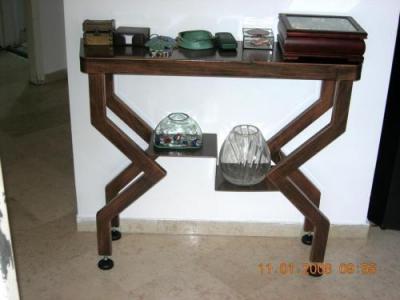 שולחן כניסה מתכת