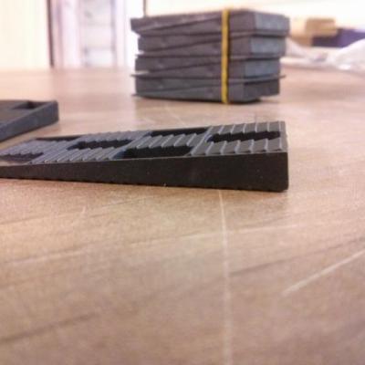 ספייסרים להתקנת פרקט