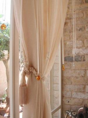 ויולנות בשילוב סרטים, קריסטל סברובסקי וגדילים