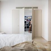 תכנון ארון בגדים לחדר השינה - כך עושים זאת נכון