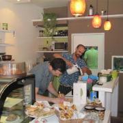 בית קפה שכונתי