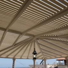 פרגולה מעץ או אלומיניום