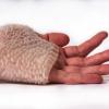 כפפת Carpal Skin שנועדה להקל על כאבי מפרק