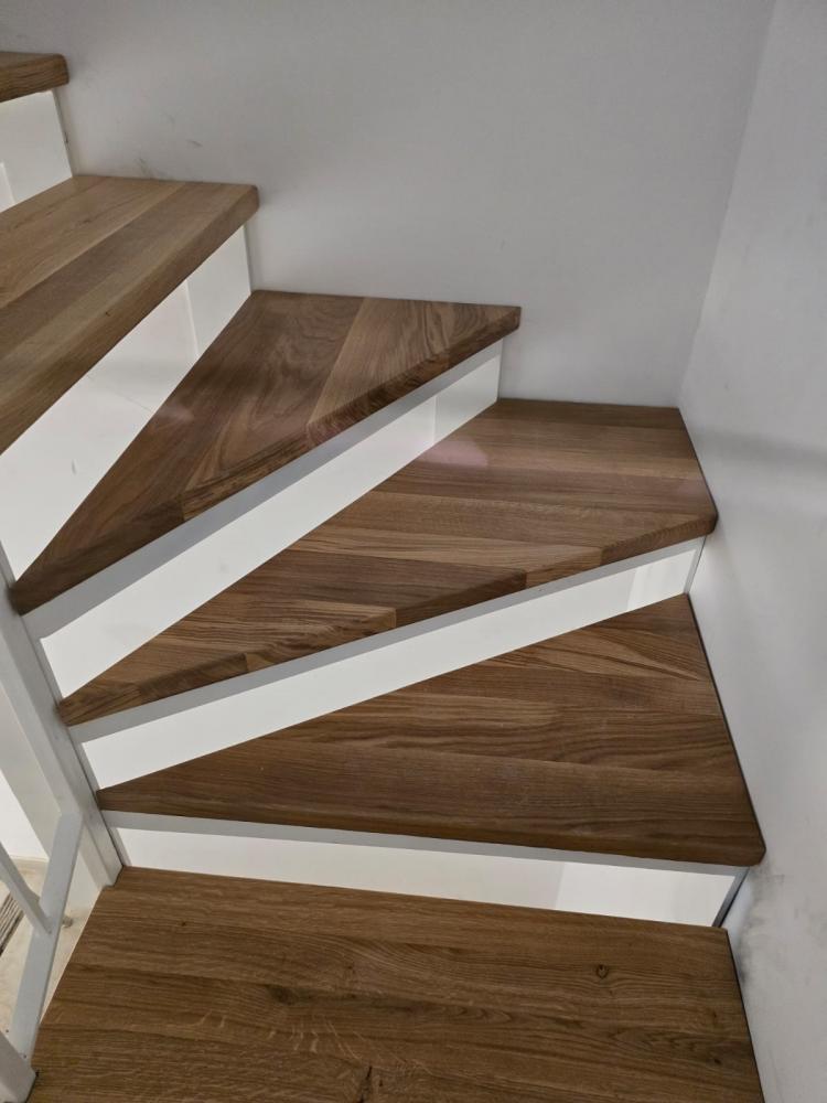 איך בוחרים מדרגות עץ לבית