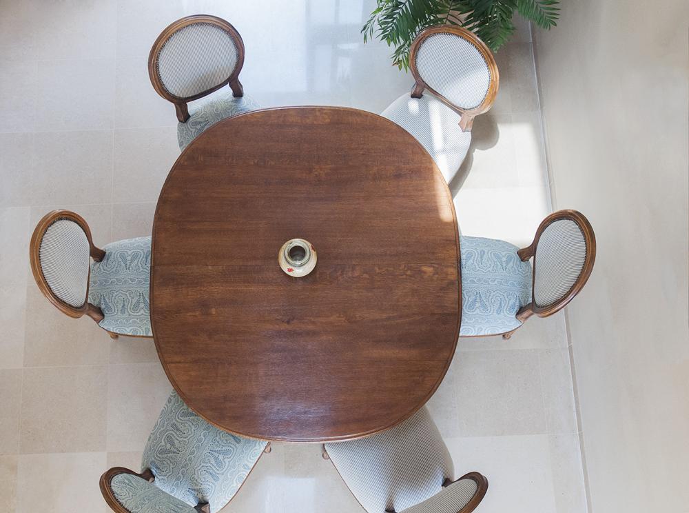 פינת אוכל מבט על