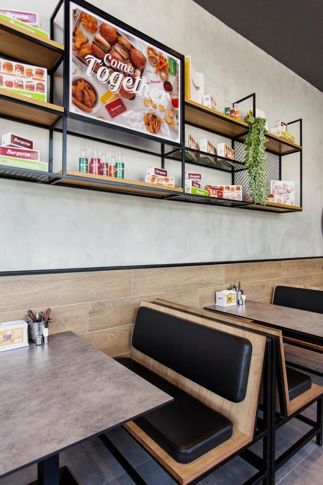 בורגרים נתניה מקומות ישיבה