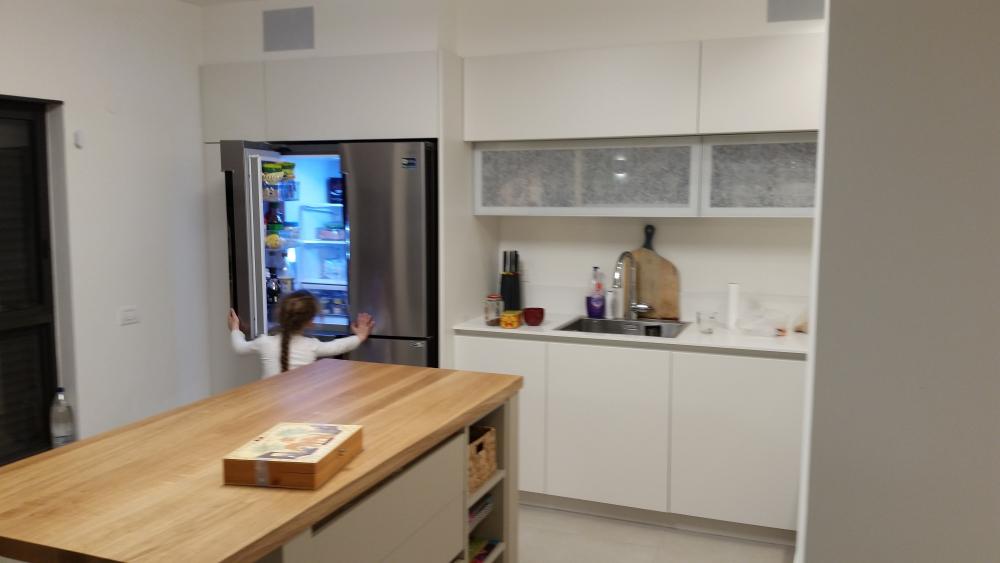 מטבח ואי לישיבה