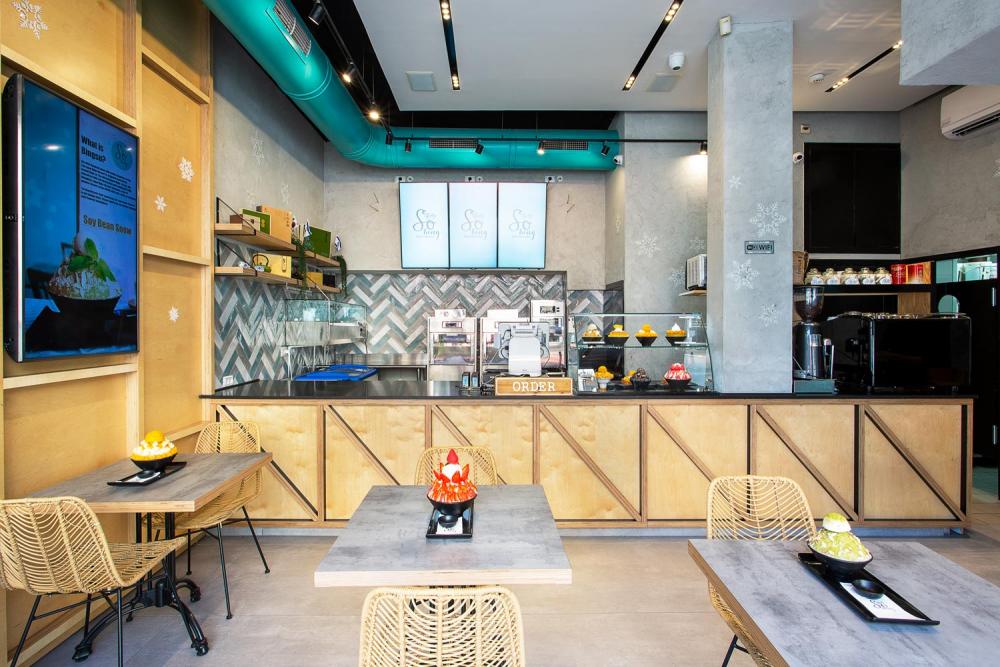 עיצוב גלידריה בית קפה SO BING