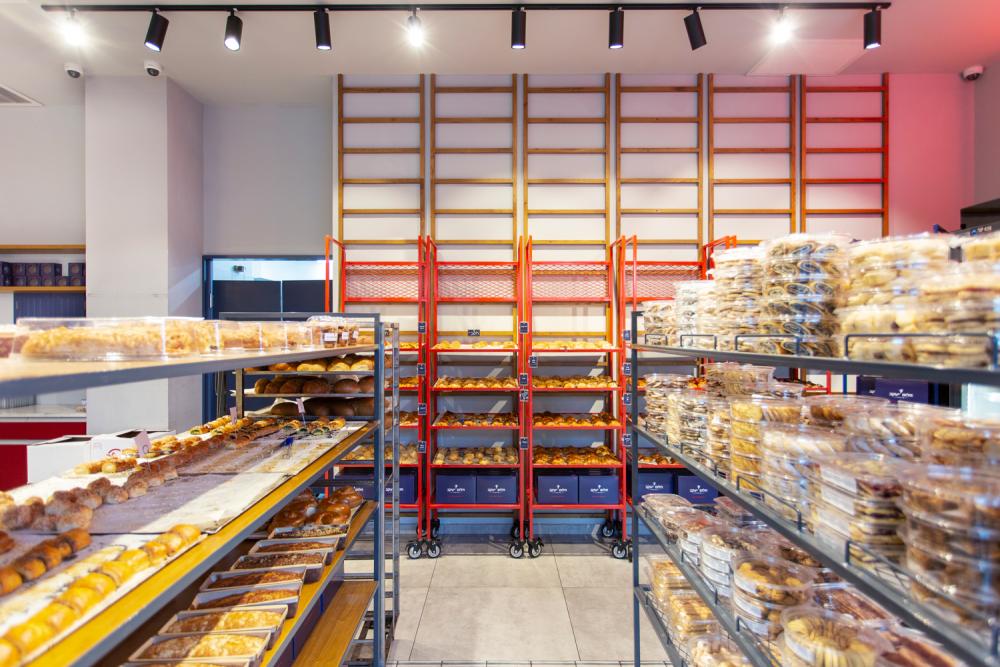 עגלות מאפים סולמות עץ