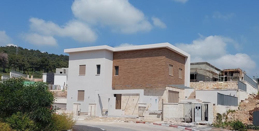 בית פרטי דו קומתי