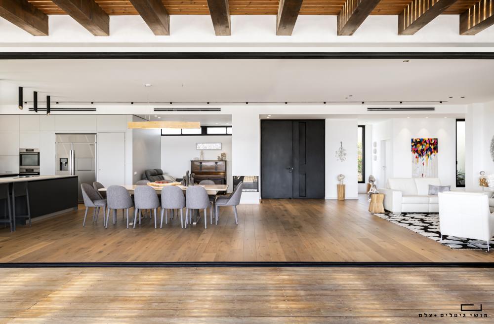 הבית על הגבעה