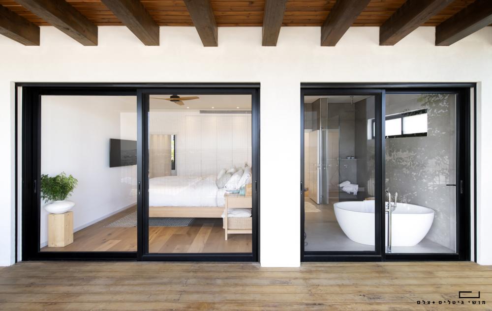 הבית על הגבעה