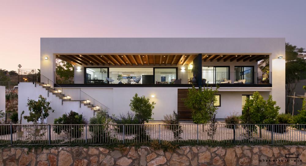 הבית על הגבעה