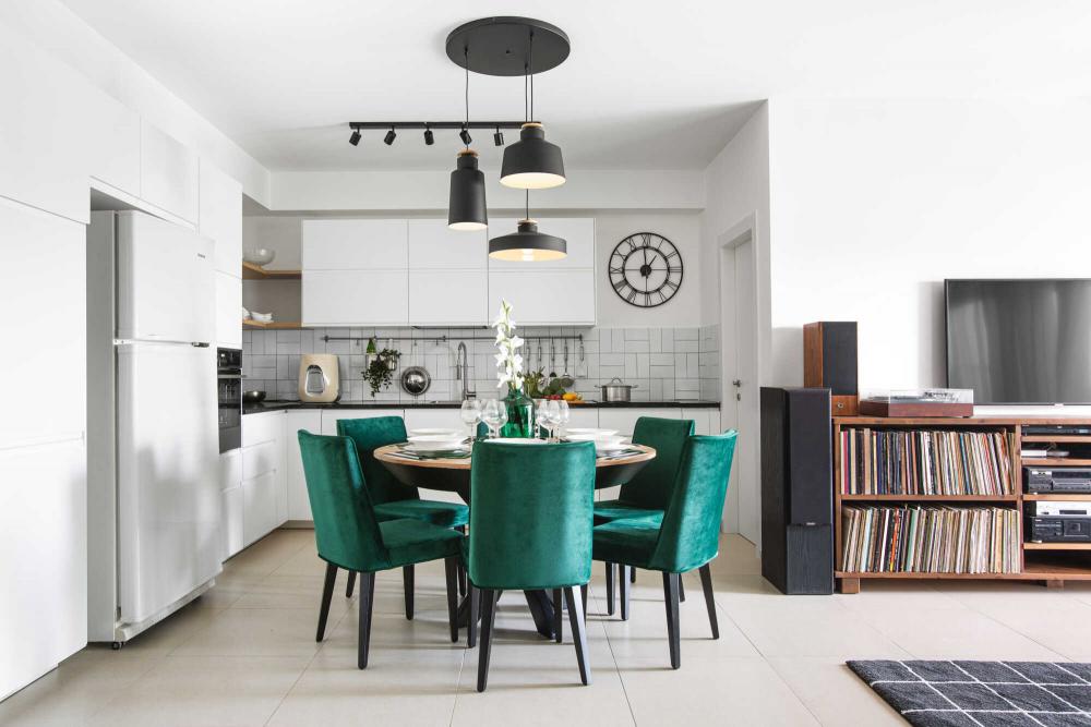 מבט אל המטבח