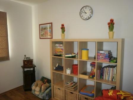 פינת משחקים לילדים בחדר הטלויזיה 