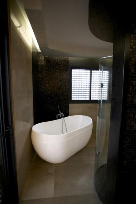 אמבטיה פרי סטנדינג