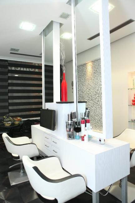 המראות חודרות את התקרה