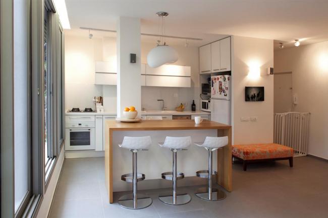 מבט אל המטבח