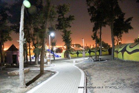 תאורה סולארית בגן המשאלות