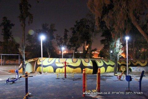 תאורה סולארית בגן המשאלות