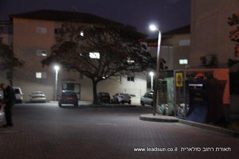 תאורה סולארית במתחם מגורים בשדרות
