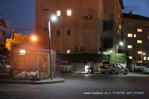 תאורה סולארית במתחם מגורים בשדרות