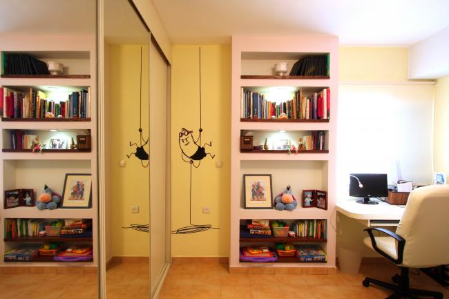 חדר הנכדות המהווה גם חדר עבודה