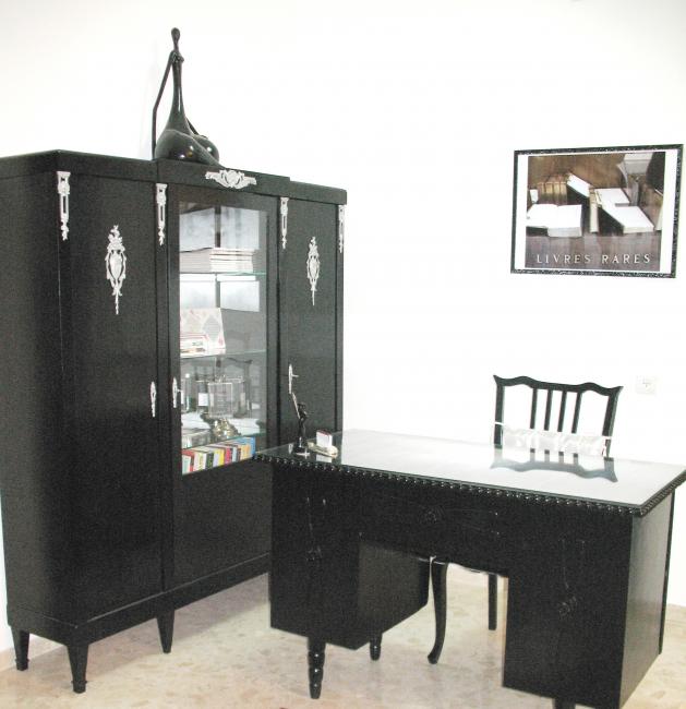 פינת העבודה - סגנון עתיק צבוע בתנור