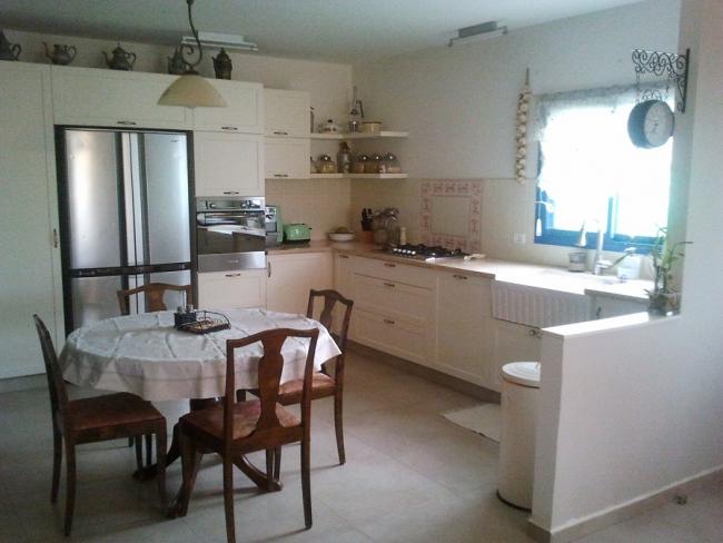 המטבח-ניתן לראות בהרחבה בפרוייקט "מטבח כפרי" 