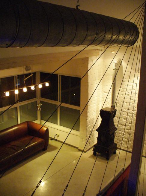 מבט מהגלריה