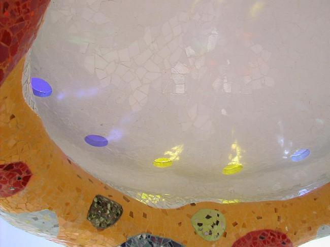 השתקפות משחק מדעי שילוב צבעים במשך היום