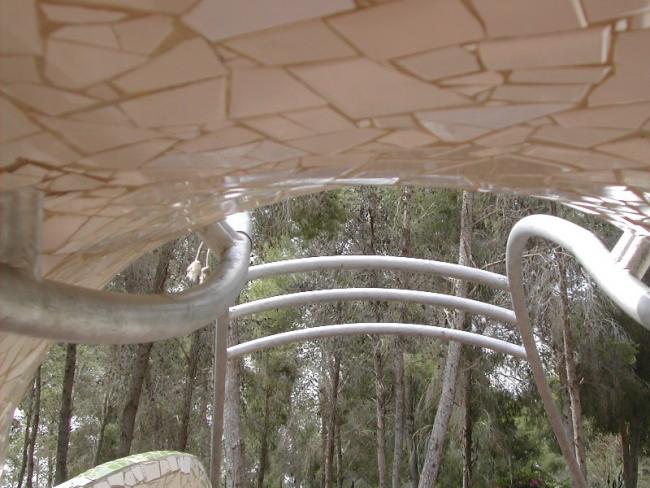 מקבילים נותנים למסוגלים לקום מהכיסא ללכת 