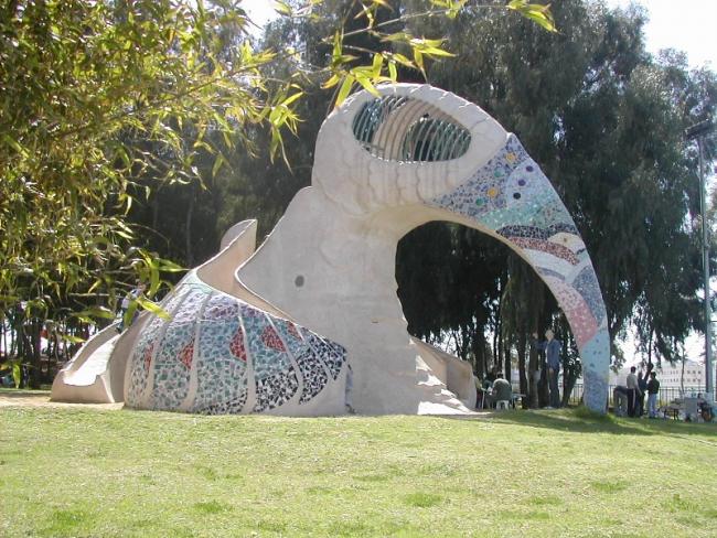 פסל "אמא" פארק ציפורים נתניה