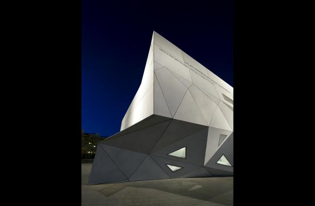 מוזיאון תל-אביב - האגף החדש