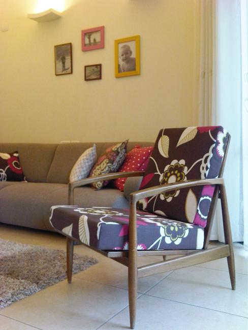 עיצוב סלון בסגנון שאבי שיק, כורסא משוק הפשפשים