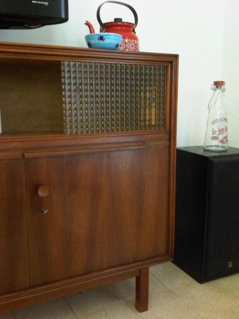 שידת טלביזיה משוק הפשפשים