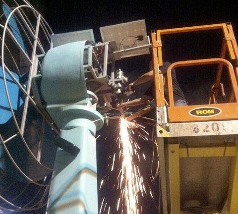 מאחורי הקלעים. טיפול אחרון למנוע המאוורר