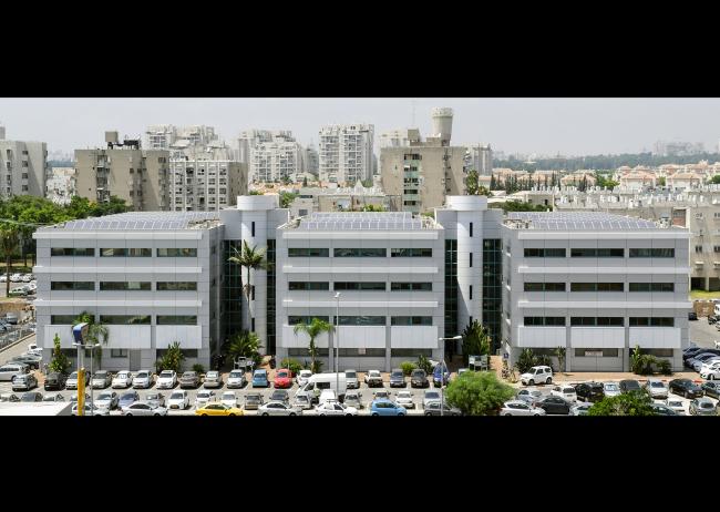 בניין משרדים באור יהודה