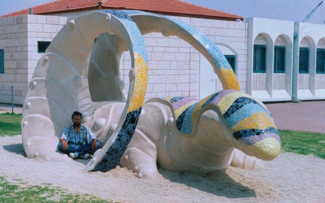 פסל "לטאה" בית ספר היובל, באר שבע