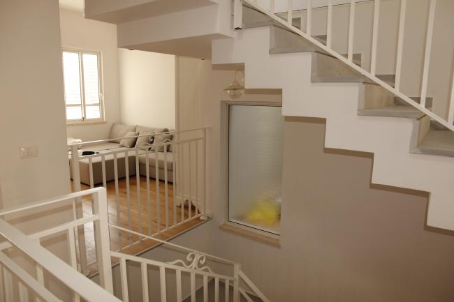 מבט אל פינת המשפחה.