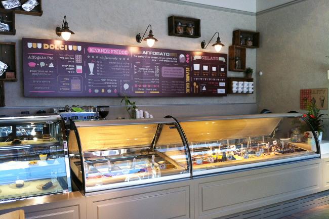 אפוגטו - עיצוב גלידריה ובית קפה בסגנון איטלקי. 