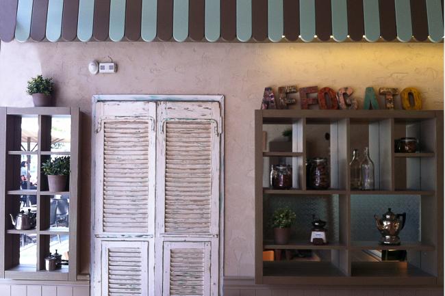 כוורת מעץ אלון בשילוב זכוכית סבתא ומראה