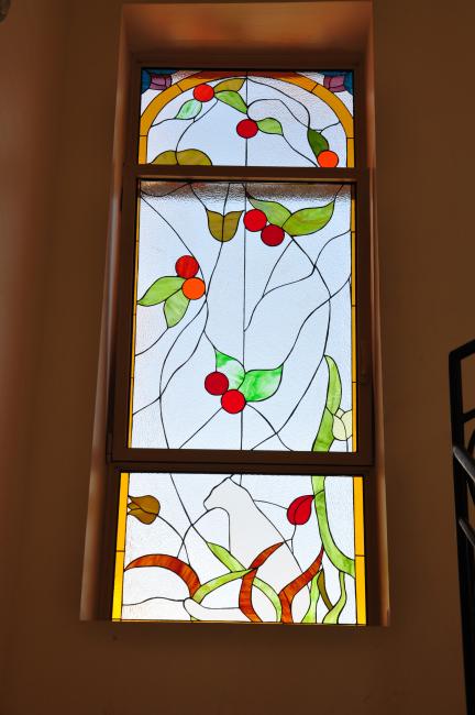 חלון הדובדבנים ב - אורנית