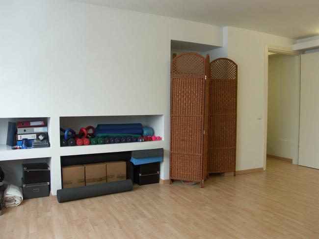 הקורה והעמוד הופכים לחלק אינטגרלי מהקיר 