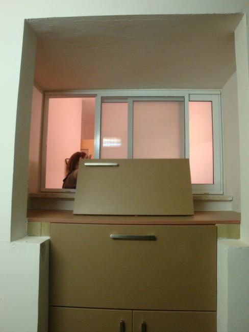 ארון הכביסה והחלון החדש 