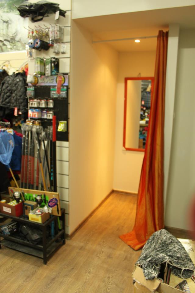 פרקט למינציה בחנות