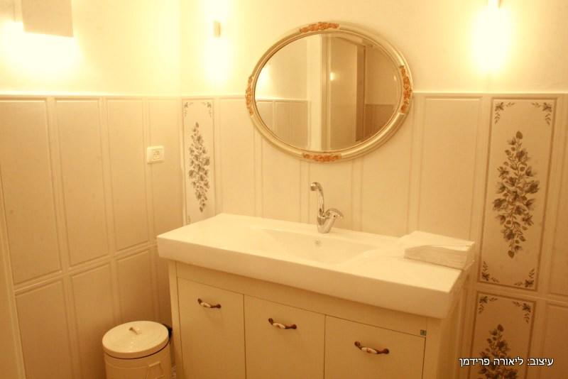 עיצוב מכון יופי PERSSI בירושליים - חדר השרותים